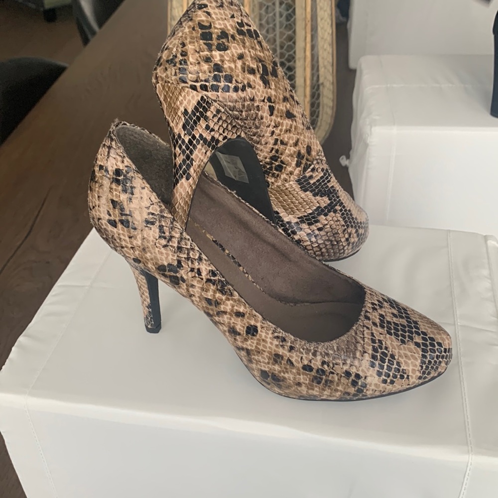 Snake heels